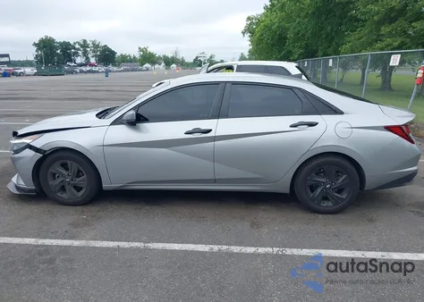 2021 Hyundai Elantra Sel z USA, uszkodzony, nr VIN 5NPLS4AG8MH005921
